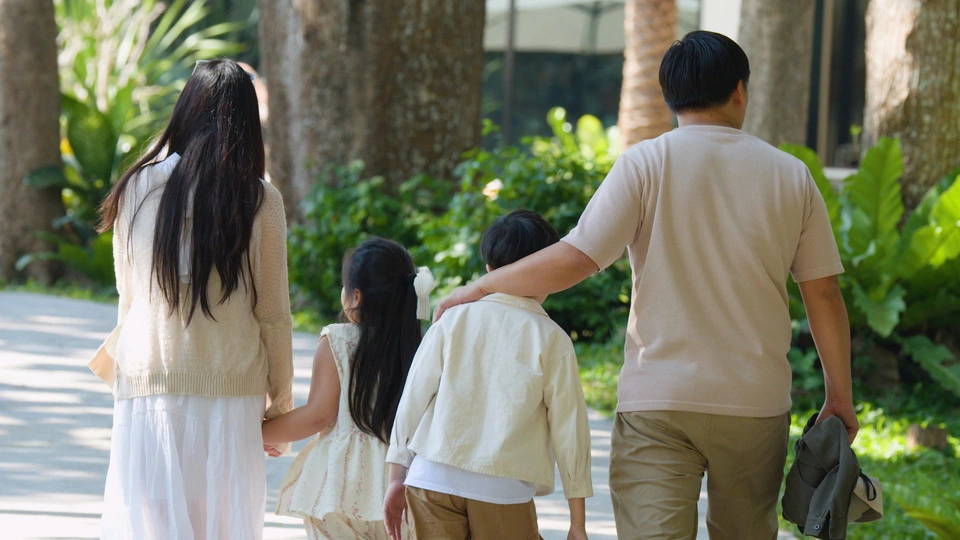 Changing Schools Mid-Year? Here’s What Parents Need to Know