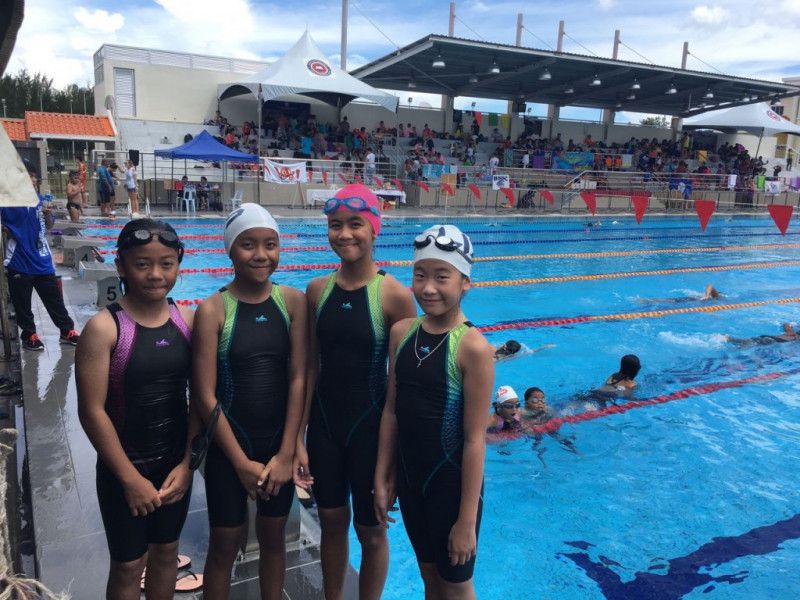 LIS Relay team Girls