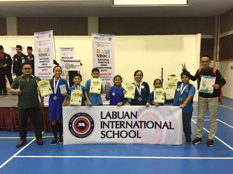 LIS Wins 2nd & 4th Place in the National Robotic Open Competition