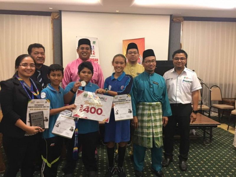 Winning 2nd place, LIS Robotic Team A